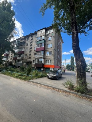 Продам многокомнатную квартиру, П.А. Папина ул, 13, Липецк г