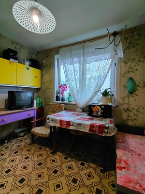 Продам трехкомнатную (3-комн.) квартиру, Голубинская ул, 29к2, Москва г