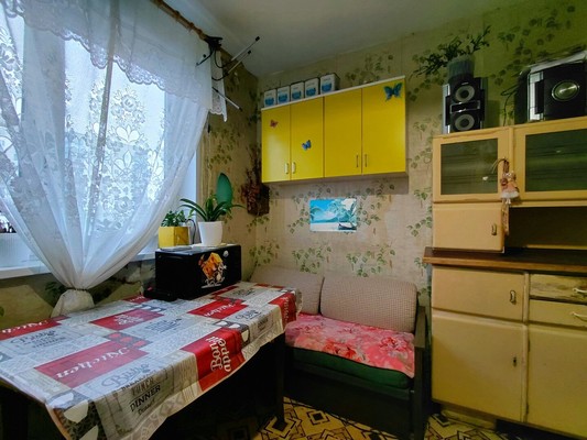 Продам трехкомнатную (3-комн.) квартиру, Голубинская ул, 29к2, Москва г