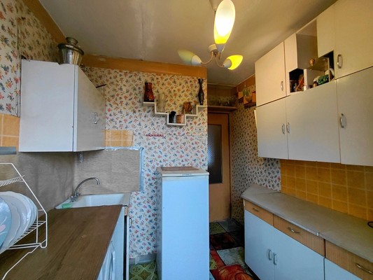 Продам однокомнатную (1-комн.) квартиру, Нагорная ул, 38к1, Москва г