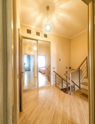 Продам трехкомнатную (3-комн.) квартиру, Ольховая ул, 6, Видное г