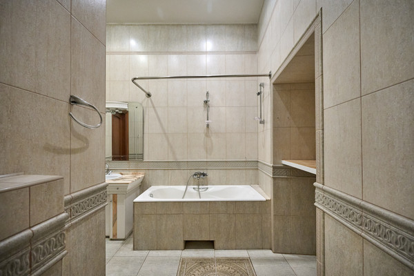 Продам многокомнатную квартиру, Покровка ул, 31, Москва г