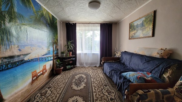 Продам трехкомнатную (3-комн.) квартиру, Комарова ул, 2, Камское Устье пгт
