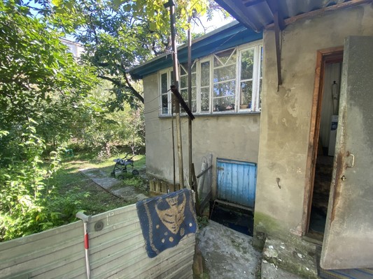 Продам трехкомнатную (3-комн.) квартиру, Спинова ул, 5, Туапсе г