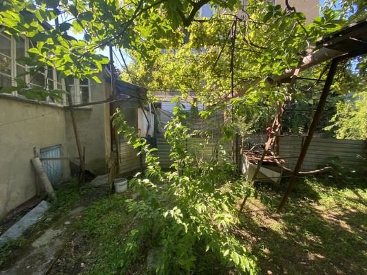 Продам трехкомнатную (3-комн.) квартиру, Спинова ул, 5, Туапсе г