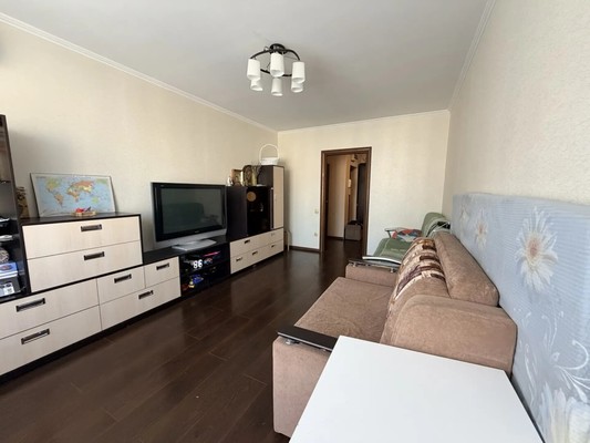 Продам трехкомнатную (3-комн.) квартиру, Малиновского ул, 66к1, Ростов-на-Дону г