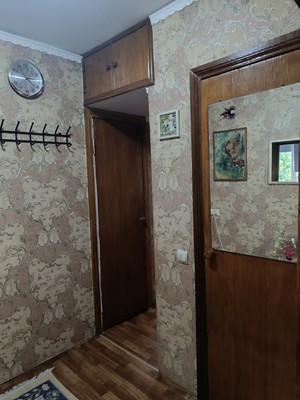 Продам однокомнатную (1-комн.) квартиру, Льдозаводская ул, 8, Симферополь г