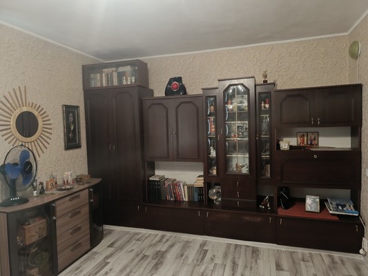 Продам однокомнатную (1-комн.) квартиру, Льдозаводская ул, 8, Симферополь г