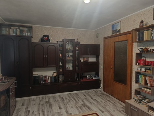 Продам однокомнатную (1-комн.) квартиру, Льдозаводская ул, 8, Симферополь г