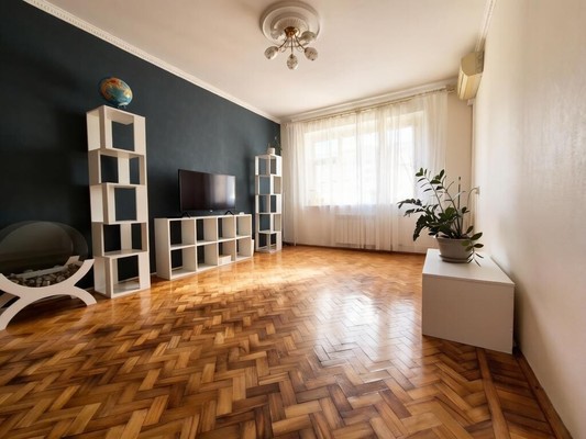 Продам трехкомнатную (3-комн.) квартиру, Южная ул, 6, Новороссийск г