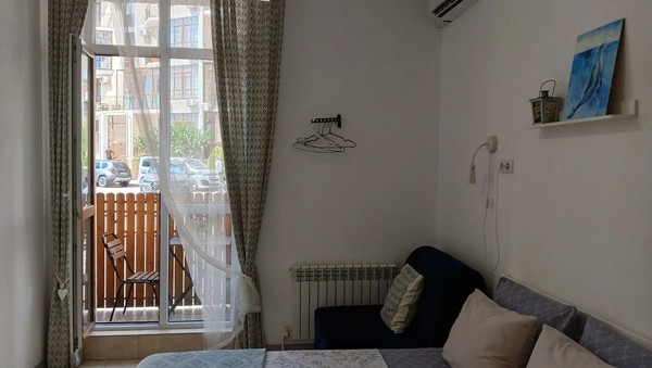 Продам однокомнатную (1-комн.) квартиру, Крымская ул, 22к17, Геленджик г