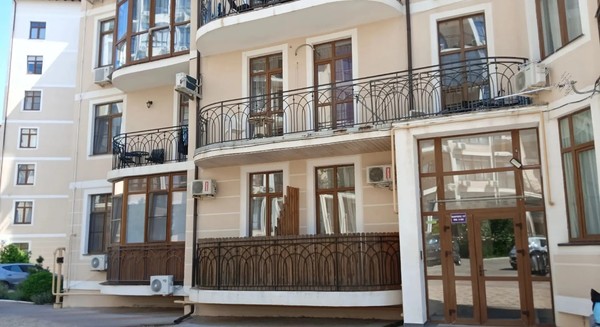 Продам однокомнатную (1-комн.) квартиру, Крымская ул, 22к17, Геленджик г