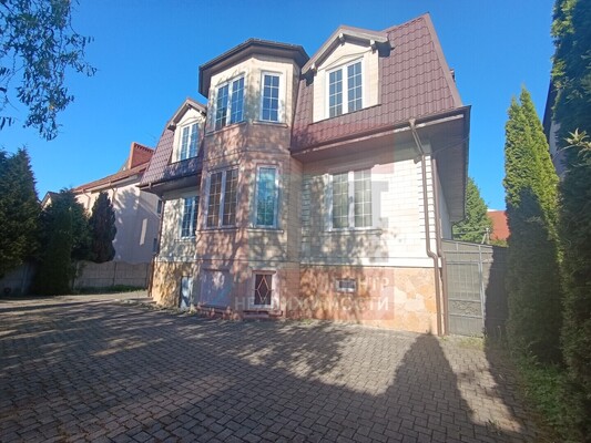 Продам коммерческое помещение 542,4 м2, Гончарная ул, 8, Калининград г