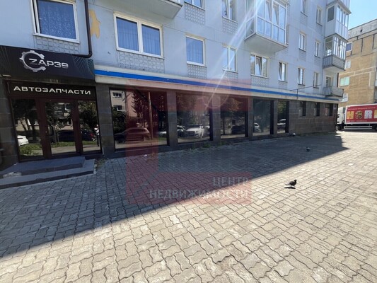 Продам коммерческое помещение 217,4 м2, Космонавта Леонова ул, 62, Калининград г