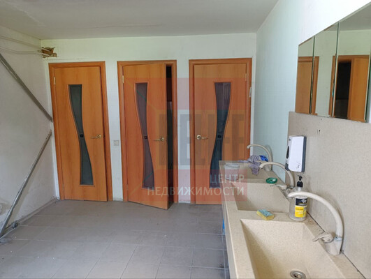 Продам склад 4 510,1 м2, Полевой пер, Лазовское п