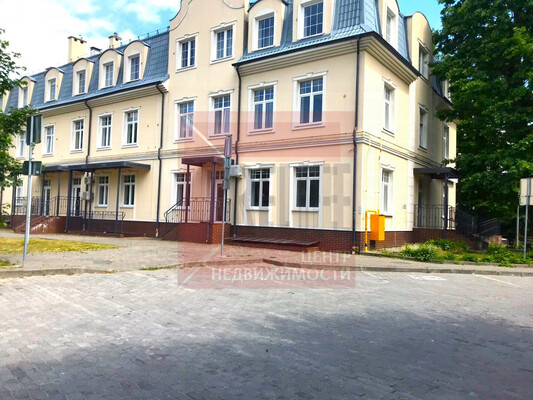 Продам коммерческое помещение 1 708,8 м2, Комсомольская ул, 10, Пионерский г