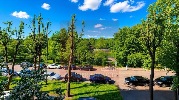 Продам трехкомнатную (3-комн.) квартиру, Старопрегольская наб, 4, Калининград г
