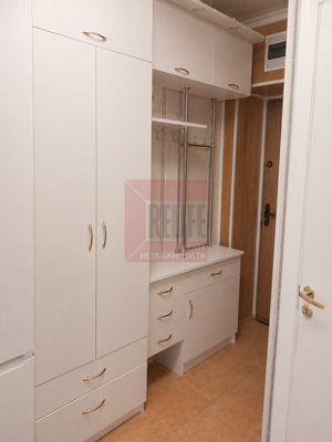 Продам однокомнатную (1-комн.) квартиру, Горького ул, 36, Калининград г