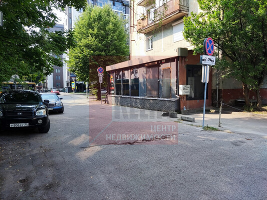 Продам коммерческое помещение 611,2 м2, Космонавта Леонова ул, 48, Калининград г