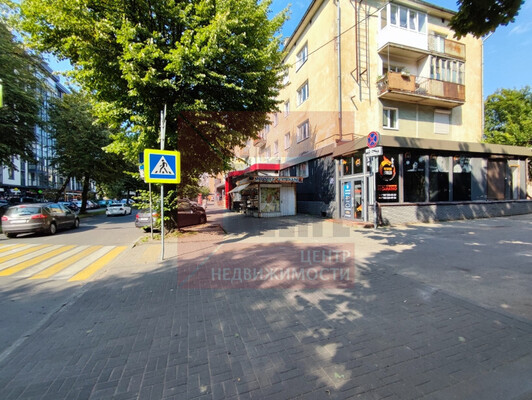 Продам коммерческое помещение 611,2 м2, Космонавта Леонова ул, 48, Калининград г