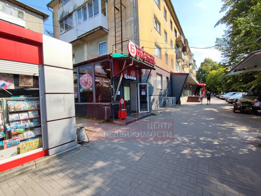 Продам коммерческое помещение 611,2 м2, Космонавта Леонова ул, 48, Калининград г
