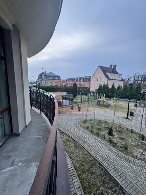 Продам двухкомнатную (2-комн.) квартиру, Потемкина ул, 1/5, Калининград г