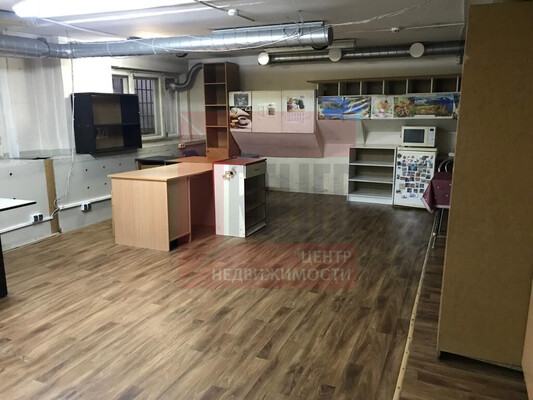 Сдам коммерческое помещение 360 м2, Дамбовая 3-я ул, Калининград г