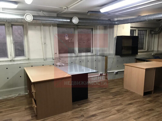 Сдам коммерческое помещение 360 м2, Дамбовая 3-я ул, Калининград г