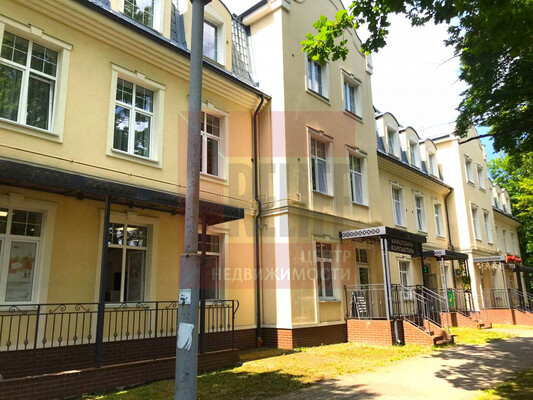 Продам коммерческое помещение 1 432 м2, Комсомольская ул, 10, Пионерский г
