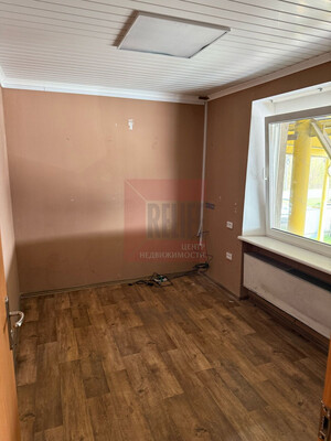 Сдам офисное помещение 44 м2, 31-й (ПГК Лада тер) ряд, Калининград г
