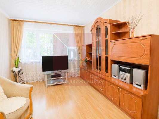 Продам двухкомнатную (2-комн.) квартиру, Красноармейская ул, 21, Калининград г