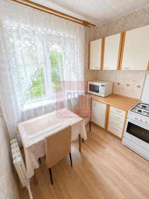 Продам двухкомнатную (2-комн.) квартиру, Красноармейская ул, 21, Калининград г