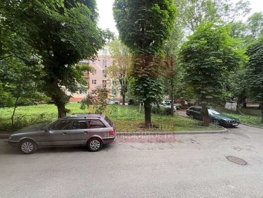 Продам двухкомнатную (2-комн.) квартиру, Красноармейская ул, 21, Калининград г