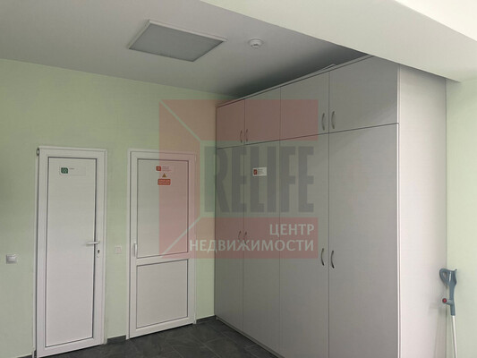 Продам коммерческое помещение 64,7 м2, Ленинградская ул, 16, Светлогорск г