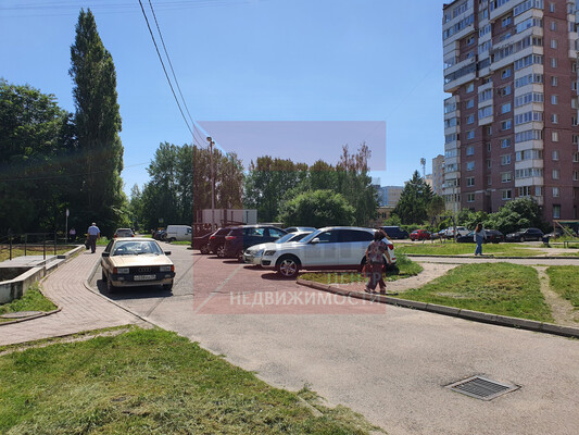 Продам коммерческое помещение 407,4 м2, Московский пр-кт, 14б, Калининград г