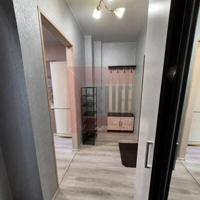 Продам однокомнатную (1-комн.) квартиру, Маршала Новикова ул, 11, Калининград г