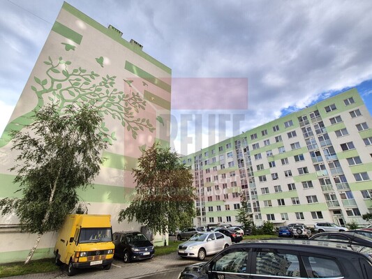 Продам однокомнатную (1-комн.) квартиру, Маршала Новикова ул, 11, Калининград г