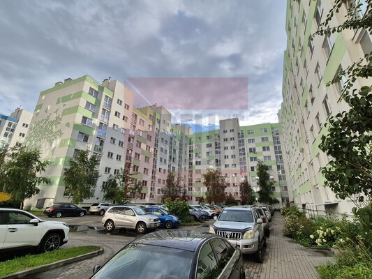 Продам однокомнатную (1-комн.) квартиру, Маршала Новикова ул, 11, Калининград г