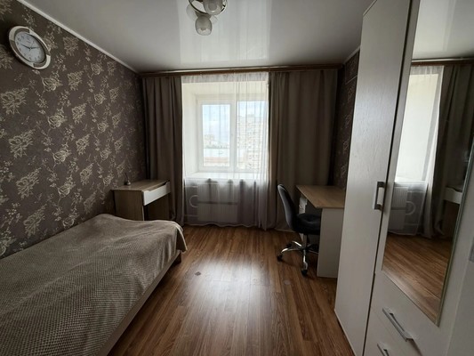 Продам трехкомнатную (3-комн.) квартиру, Академика Глушко ул, 16/24, Казань г