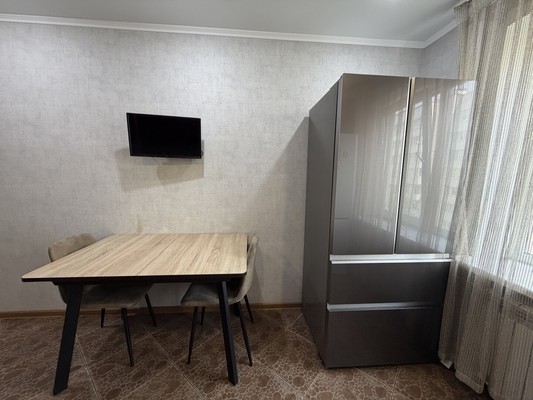 Продам трехкомнатную (3-комн.) квартиру, Романа Брянского ул, 15к1, Брянск г