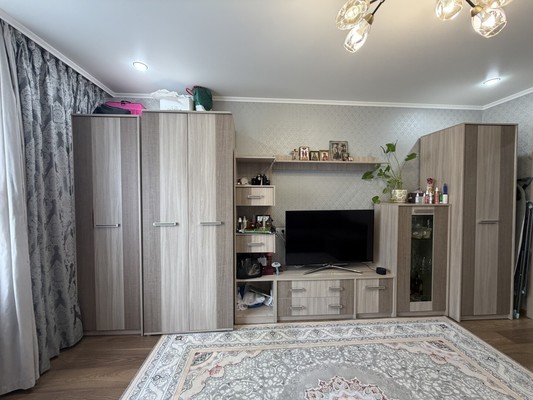Продам трехкомнатную (3-комн.) квартиру, Романа Брянского ул, 15к1, Брянск г