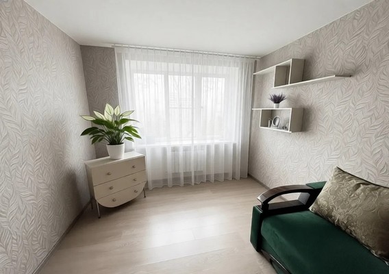 Продам 2-комн. в 4-комн. квартире, Гайдара ул, 7а, Батайск г