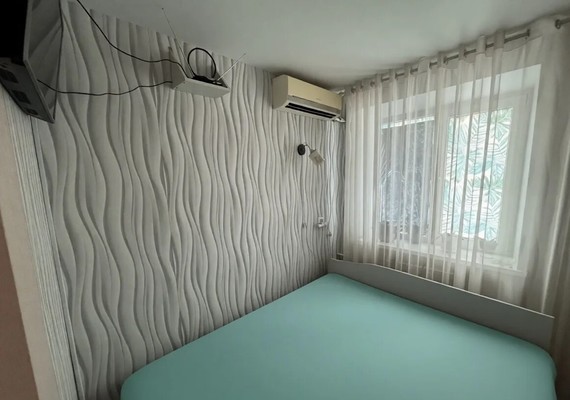 Продам 2-комн. в 4-комн. квартире, Гайдара ул, 7а, Батайск г