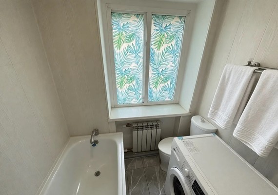 Продам 2-комн. в 4-комн. квартире, Гайдара ул, 7а, Батайск г