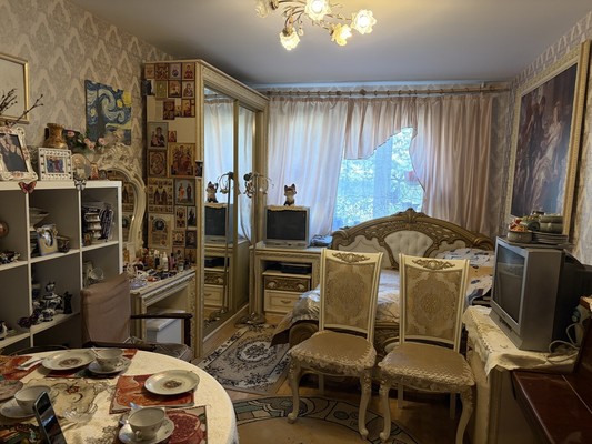 Продам трехкомнатную (3-комн.) квартиру, Гастелло ул, 37, Москва г
