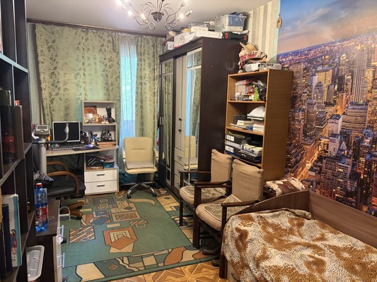 Продам трехкомнатную (3-комн.) квартиру, Гастелло ул, 37, Москва г