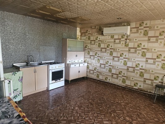 Продам дом, Украинская ул, 54, Новоминская ст-ца, 0 км от города