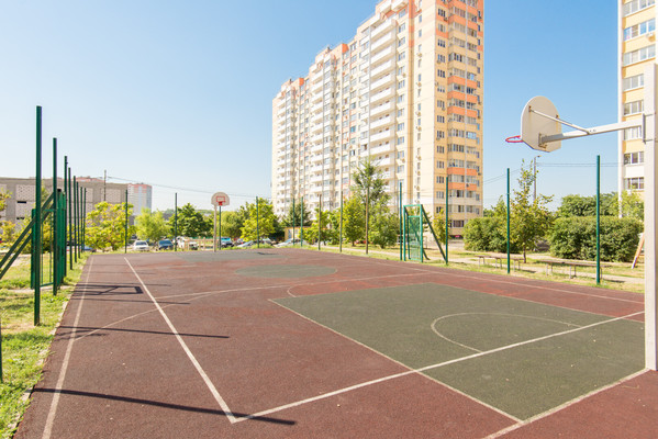 Продам двухкомнатную (2-комн.) квартиру, Петренко ул, 2, Ростов-на-Дону г