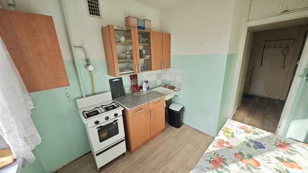 Продам двухкомнатную (2-комн.) квартиру, Полярный Круг ул, 2, Мурманск г