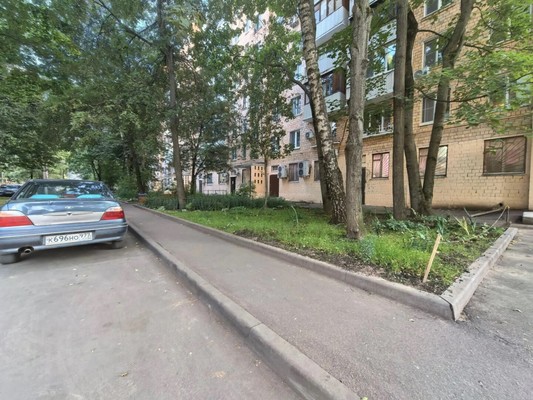 Продам двухкомнатную (2-комн.) квартиру, Коровинское ш, 20к1, Москва г